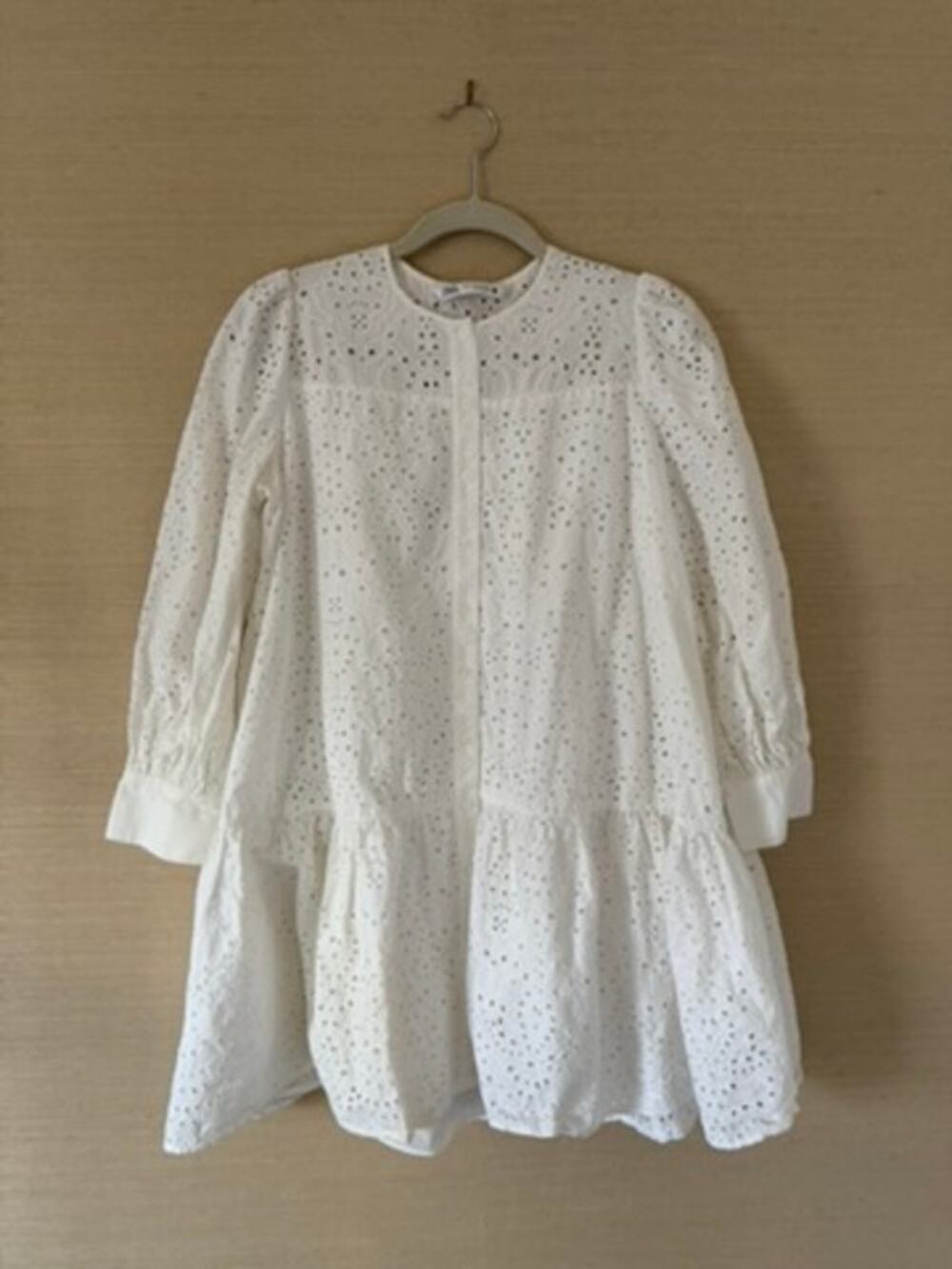 Zara White Eyelet Tiered Mini Dress – Size XS